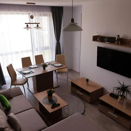 Diana Onix Blue Mamaia Nord Apartment *