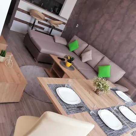 Diana Onix Blue Mamaia Nord Apartment *